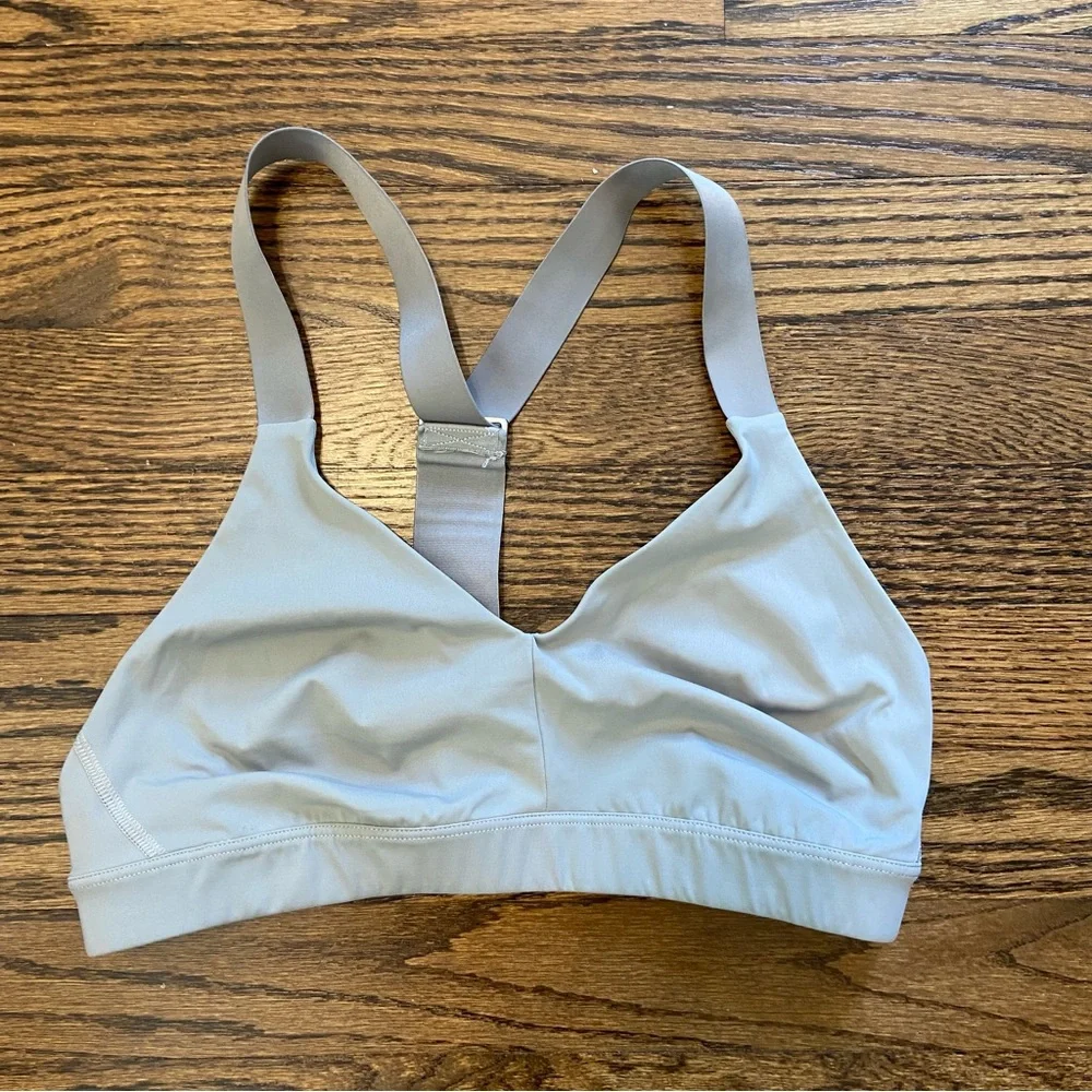 Athleta A-C Pyramid bra